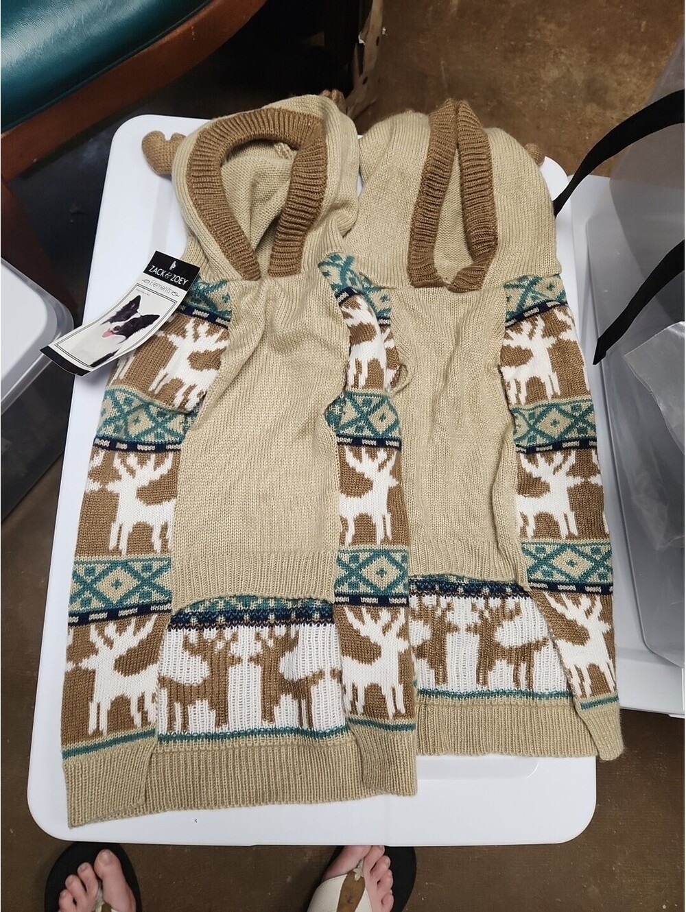 2 Matching Christmas Sweaters Size Large Dog Winter Zack & Zoey Hoodie Knit!